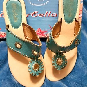 Like new sandals LOOK  like Jack Rodgers